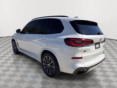 Used 2021 BMW X5 M50i w/ Dynamic Handling Package AWD/4WD image 5