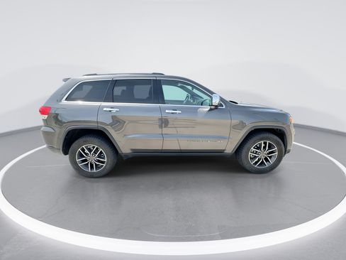 Used 2019 Jeep Grand Cherokee Limited AWD/4WD image 9