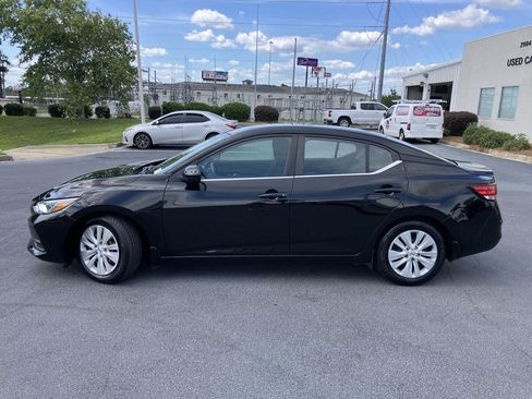 Used 2021 Nissan Sentra S FWD image 2