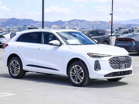 New 2026 Audi Q5 Premium AWD/4WD image 3
