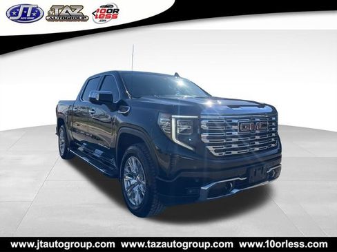 Used 2023 GMC Sierra 1500 Denali w/ Technology Package AWD/4WD image 1