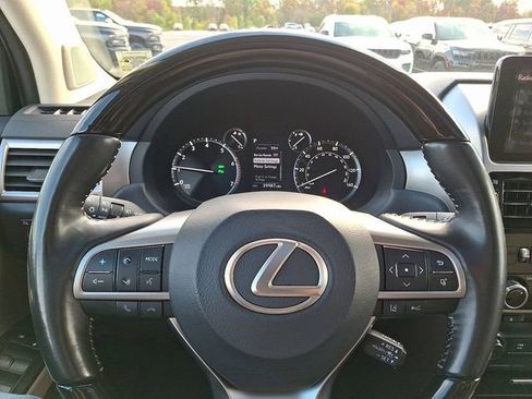 Used 2023 Lexus GX 460 Premium w/ Accessory Package AWD/4WD image 19