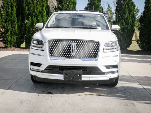Used 2021 Lincoln Navigator L Reserve image 3