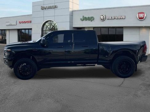 Used 2025 RAM 3500 Laramie AWD/4WD image 4