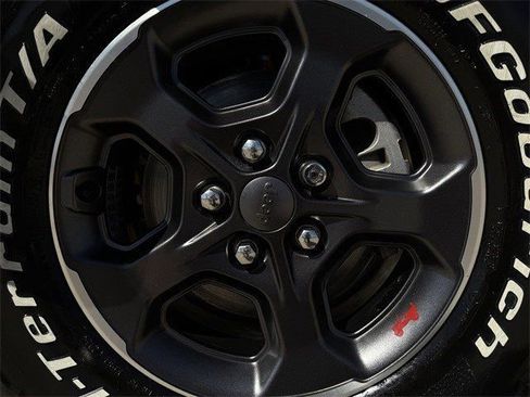 Used 2022 Jeep Gladiator Rubicon w/ Trailer Tow Package image 9