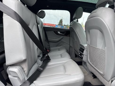 Used 2019 Audi Q7 3.0T Prestige w/ Prestige Package image 21