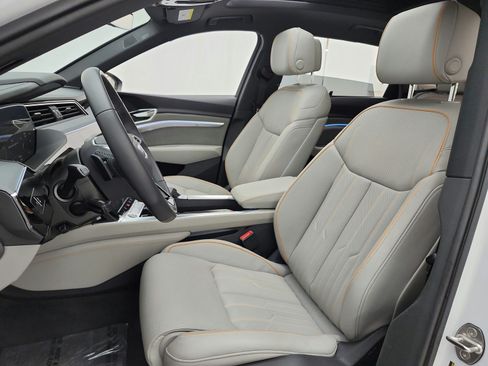 Used 2024 Audi Q8 e-tron Prestige w/ Prestige Package AWD/4WD image 13