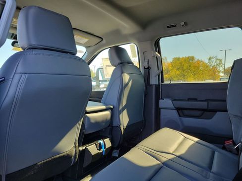 New 2026 Ford F550 4x4 Crew Cab image 15