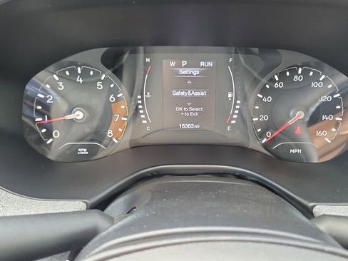 Used 2022 Jeep Compass Latitude image 7