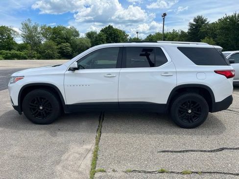 Used 2018 Chevrolet Traverse LT AWD/4WD image 2
