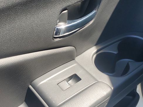 Used 2017 Honda Pilot Touring image 14