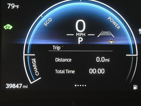 Certified 2025 Toyota Camry SE w/ Convenience Package FWD image 16