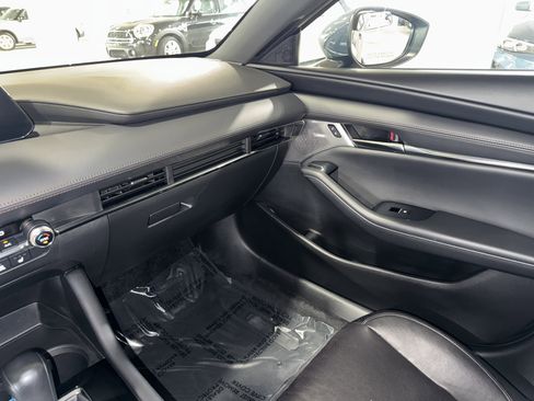 Used 2022 MAZDA MAZDA3 s image 30