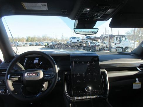 New 2026 GMC Yukon AT4 image 16