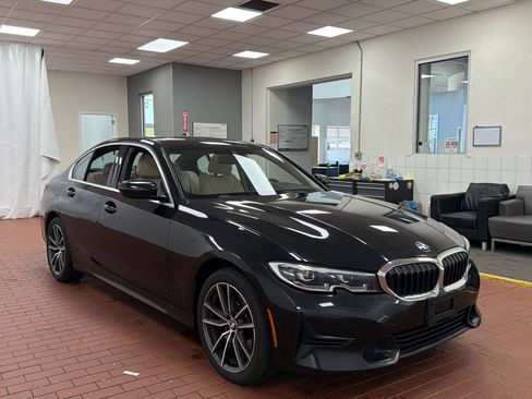 Used 2020 BMW 330i xDrive Sedan w/ Convenience Package AWD/4WD image 6