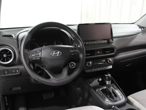 Used 2023 Hyundai Kona SEL w/ Convenience Package image 6