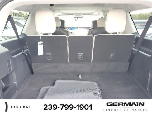 New 2025 Lincoln Navigator L Reserve image 22