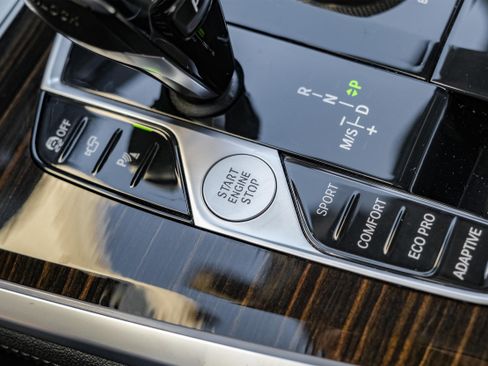 Used 2021 BMW X5 xDrive40i w/ Premium Package image 17