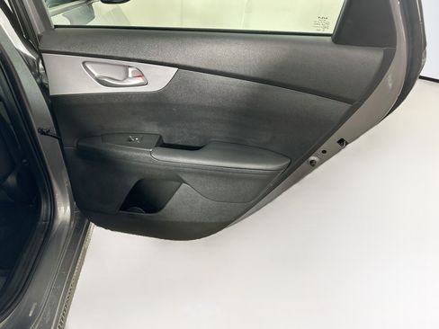 Used 2023 Kia Forte LXS FWD image 28