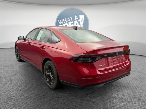 Used 2025 Honda Accord SE image 6