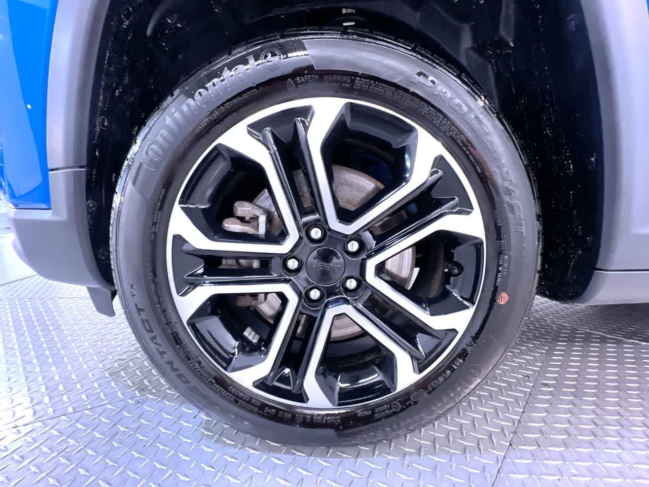 Used 2023 Jeep Compass Limited AWD/4WD image 10