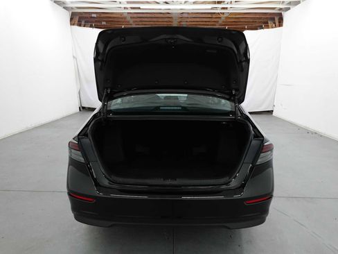 Certified 2024 Honda Accord LX image 28