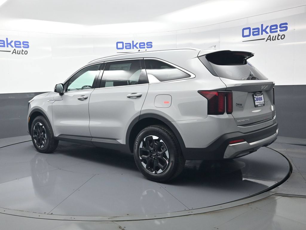 Certified 2026 Kia Sorento S AWD/4WD image 5