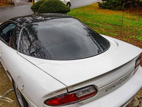 Used 1998 Chevrolet Camaro Z28 w/ Preferred Equipment Group 2 image 40