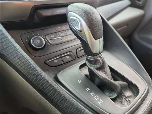Used 2021 Ford Transit Connect XLT image 12