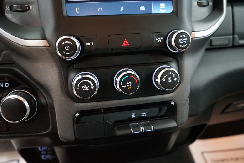 Used 2022 RAM 1500 Big Horn AWD/4WD image 38