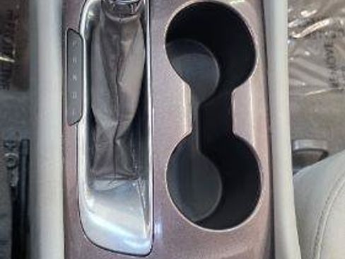 Used 2021 Chevrolet Malibu LS FWD image 26