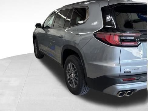 Used 2025 GMC Acadia Elevation image 5