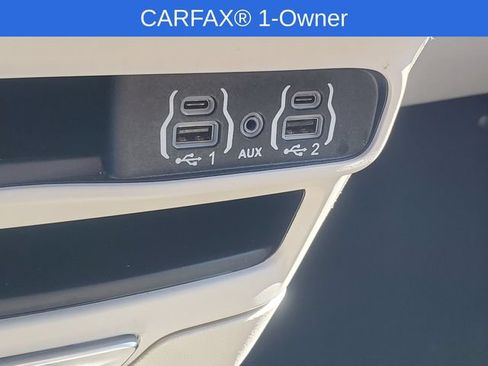 Used 2024 Chrysler Pacifica Touring-L FWD image 21