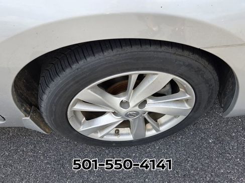 Used 2013 Nissan Altima 2.5 SV image 9