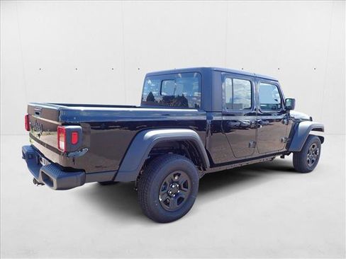 New 2025 Jeep Gladiator Sport image 4