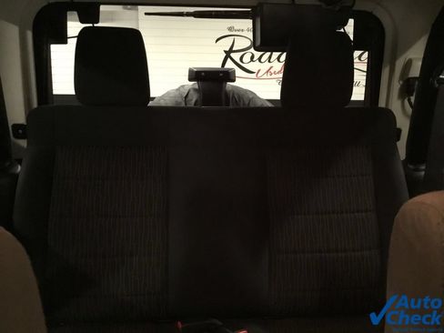 Used 2011 Jeep Wrangler Sahara w/ Dual Top Group AWD/4WD image 22