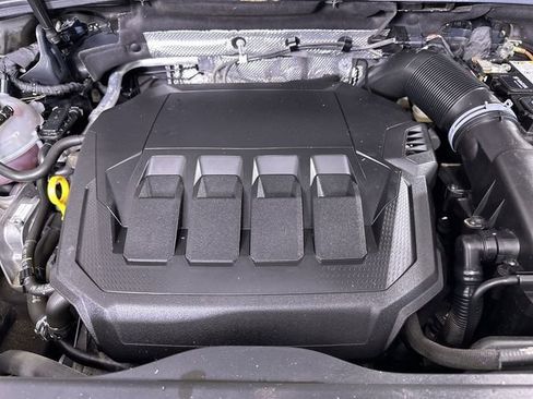 Used 2024 Audi Q3 2.0T Premium image 86