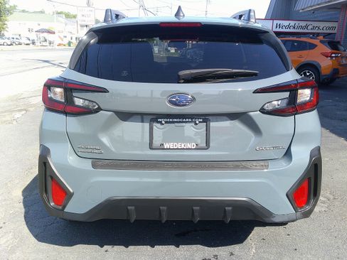 Used 2024 Subaru Crosstrek 2.0i Premium image 6