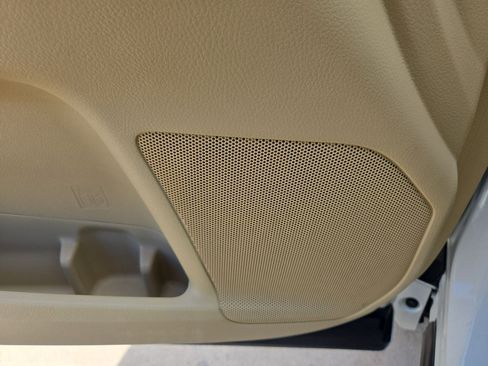 Used 2017 Toyota Highlander Limited FWD image 12