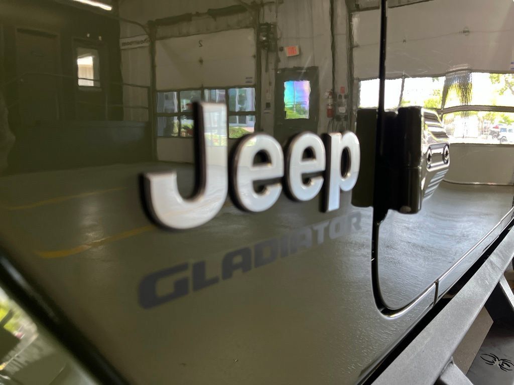 Used 2021 Jeep Gladiator Overland w/ Popular Equipment Package AWD/4WD image 68