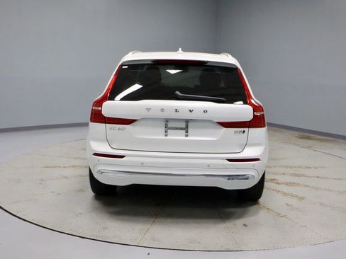 Used 2023 Volvo XC60 B5 Plus AWD/4WD image 10