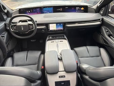 New 2025 Lincoln Navigator L Reserve w/ Jet Appearance Package AWD/4WD image 26