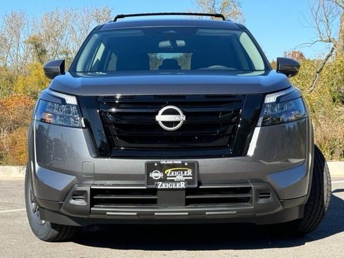 Certified 2025 Nissan Pathfinder SV w/ Black Appearance Package image 2