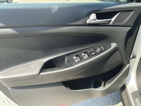 Used 2019 Hyundai Tucson Limited FWD image 13