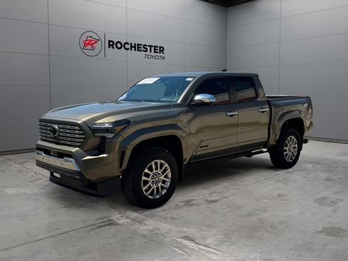 Certified 2024 Toyota Tacoma Limited w/ Limited Package (LT) AWD/4WD image 7