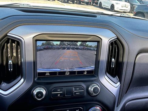 Used 2021 GMC Sierra 1500 SLT w/ SLT Convenience Package AWD/4WD image 10