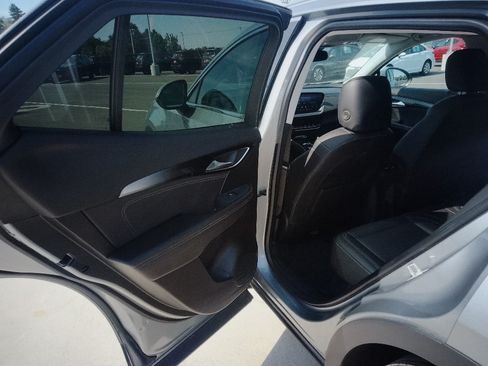 Used 2024 Buick Envision Preferred AWD/4WD image 9
