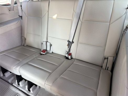 Used 2025 Cadillac Escalade ESV Premium Luxury Platinum w/ LPO, Radiant Package image 16