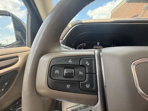 Used 2023 GMC Yukon XL Denali w/ Denali Reserve Package AWD/4WD image 13