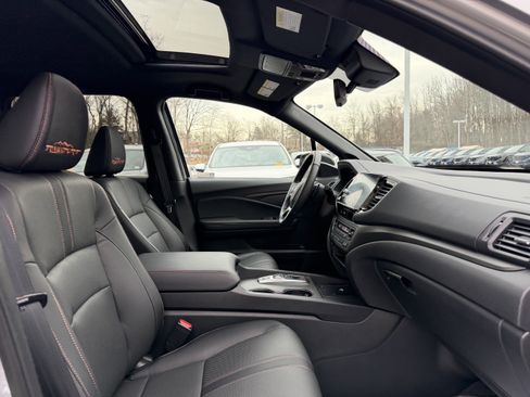 Used 2024 Honda Ridgeline TrailSport image 15